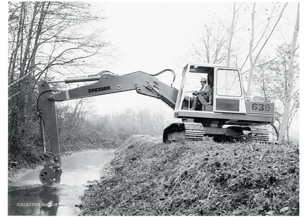 history on International excavators IH Construction Equipment Red Power Magazine Community