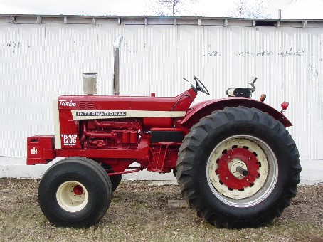 Took cab off of 1206 - Technical IH Talk - Red Power Magazine Community