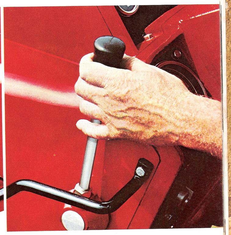 Right hand grab handle for climbing up on 06 series Technical IH Talk
