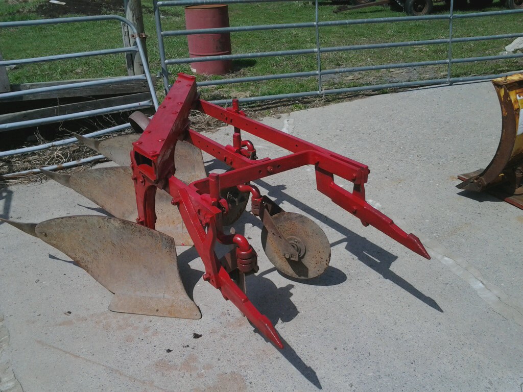 Plow question Technical IH Talk Red Power Magazine Community