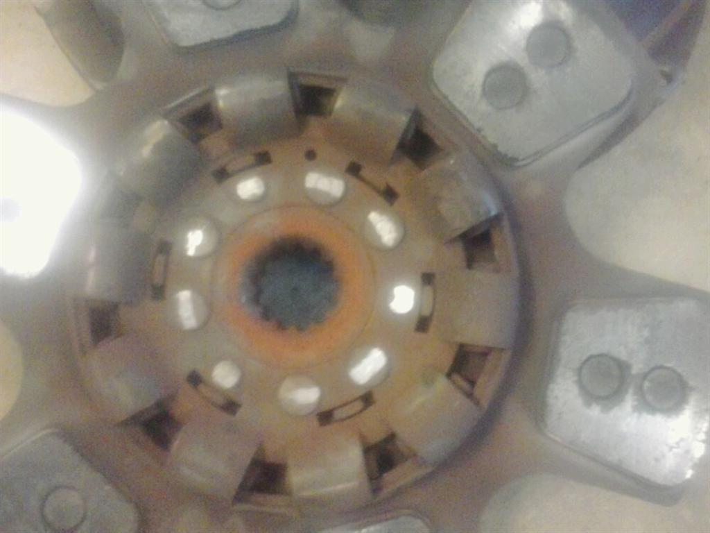 1586 Clutch Disc Warped Toward Pressure Plate Technical IH Talk Red