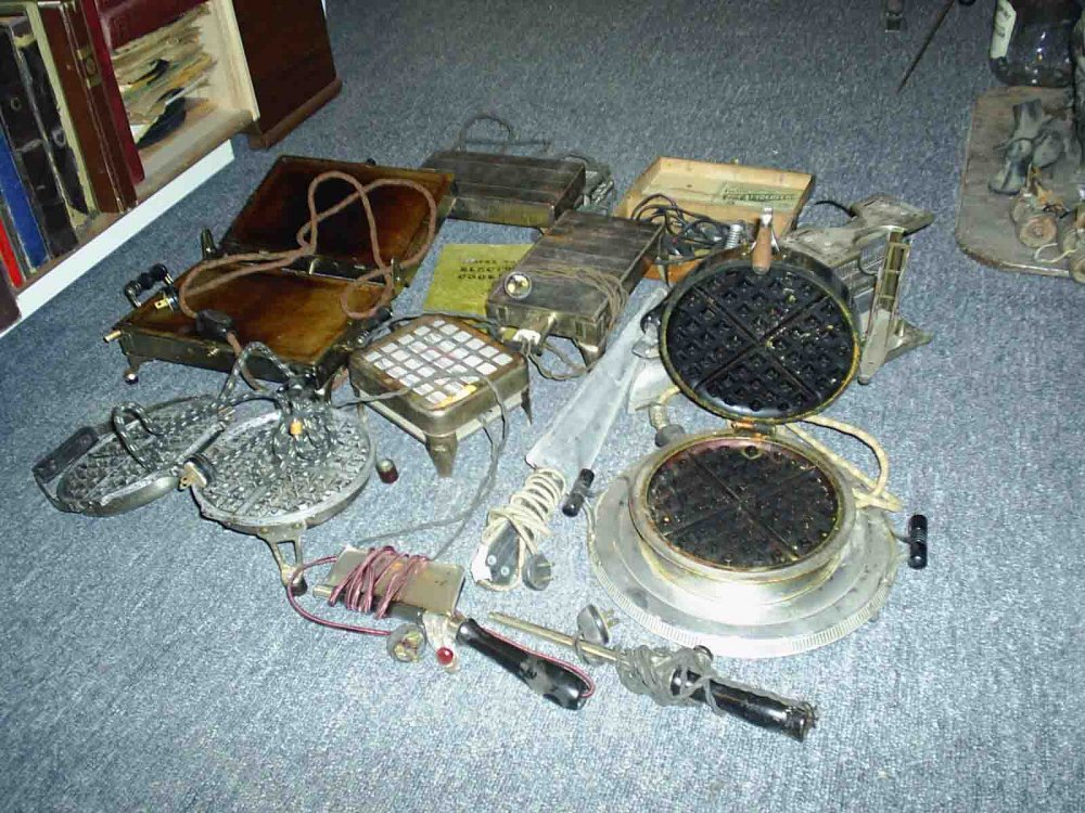 Antique extension cords. (bet nobody's done a thread here on that yet