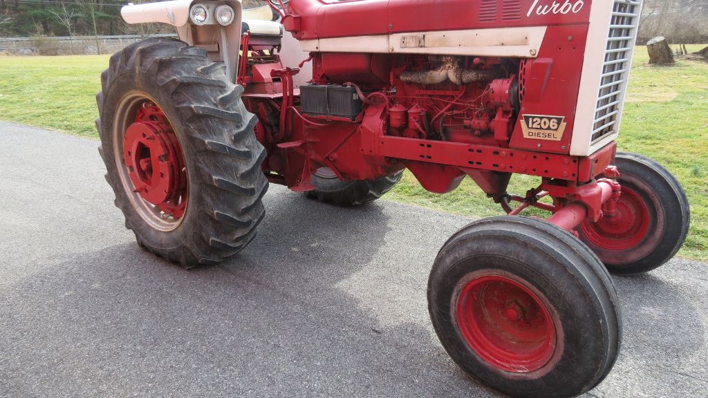 looking for a good 1206 for dad - Technical IH Talk - Red Power ...