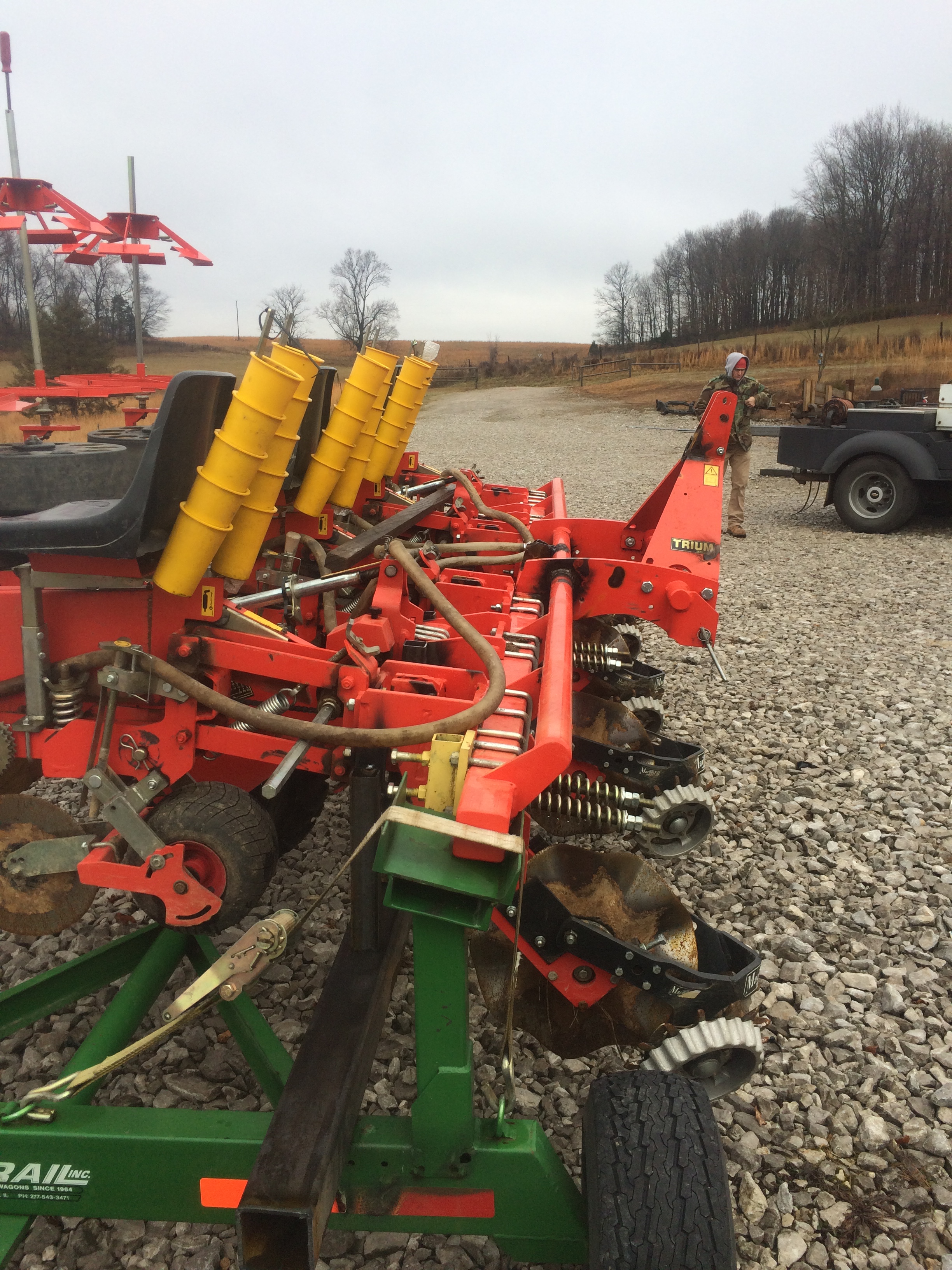 4 row tobacco setter for sale REbuilding a 4 row no till tobacco setter - General Chat