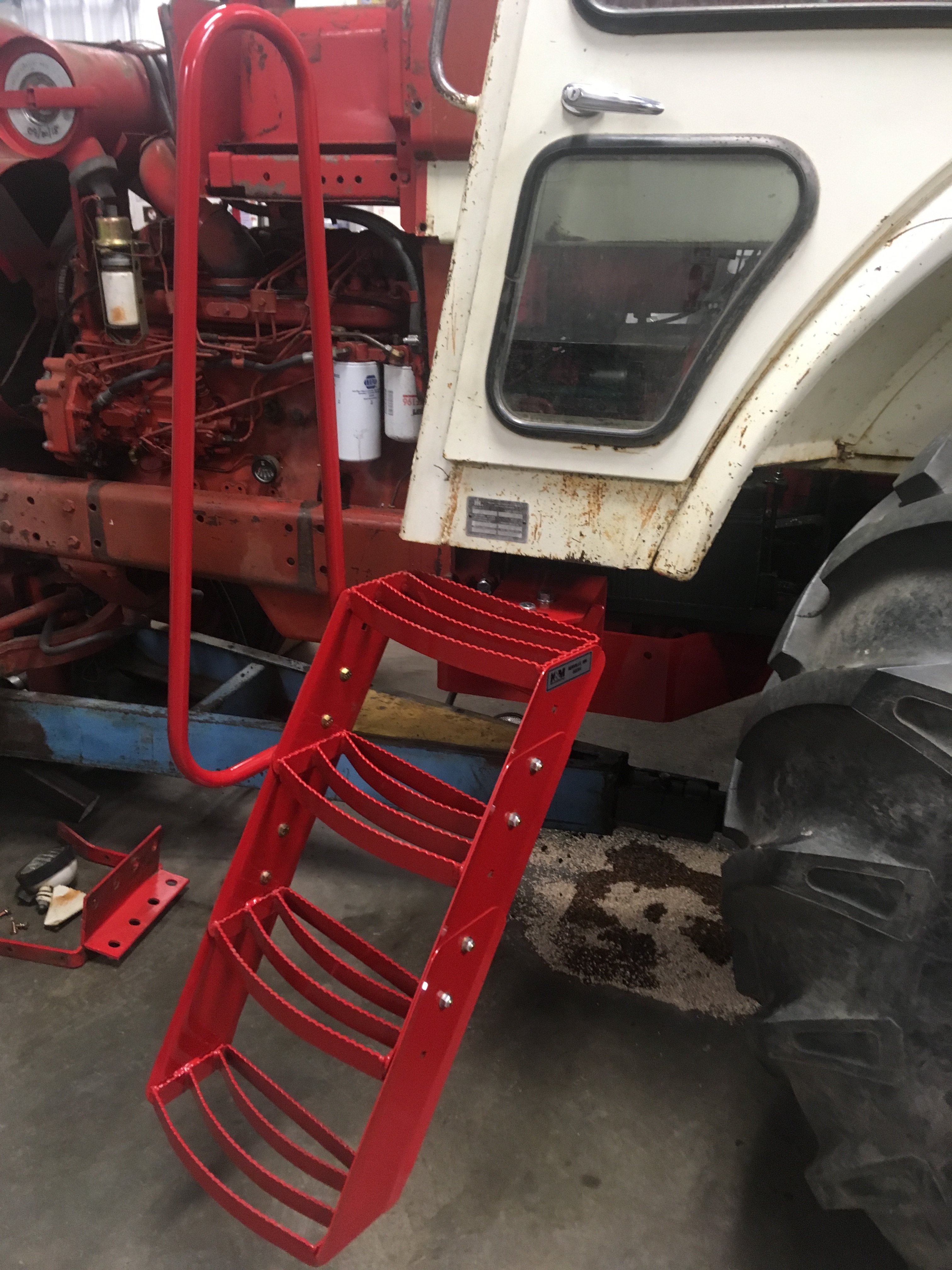 K&M steps, 4th step? Pictures. Technical IH Talk Red Power Magazine
