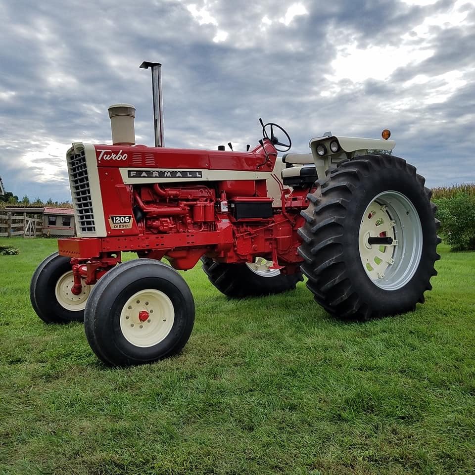 American Iron | Green Tractor Talk, image size:960x960