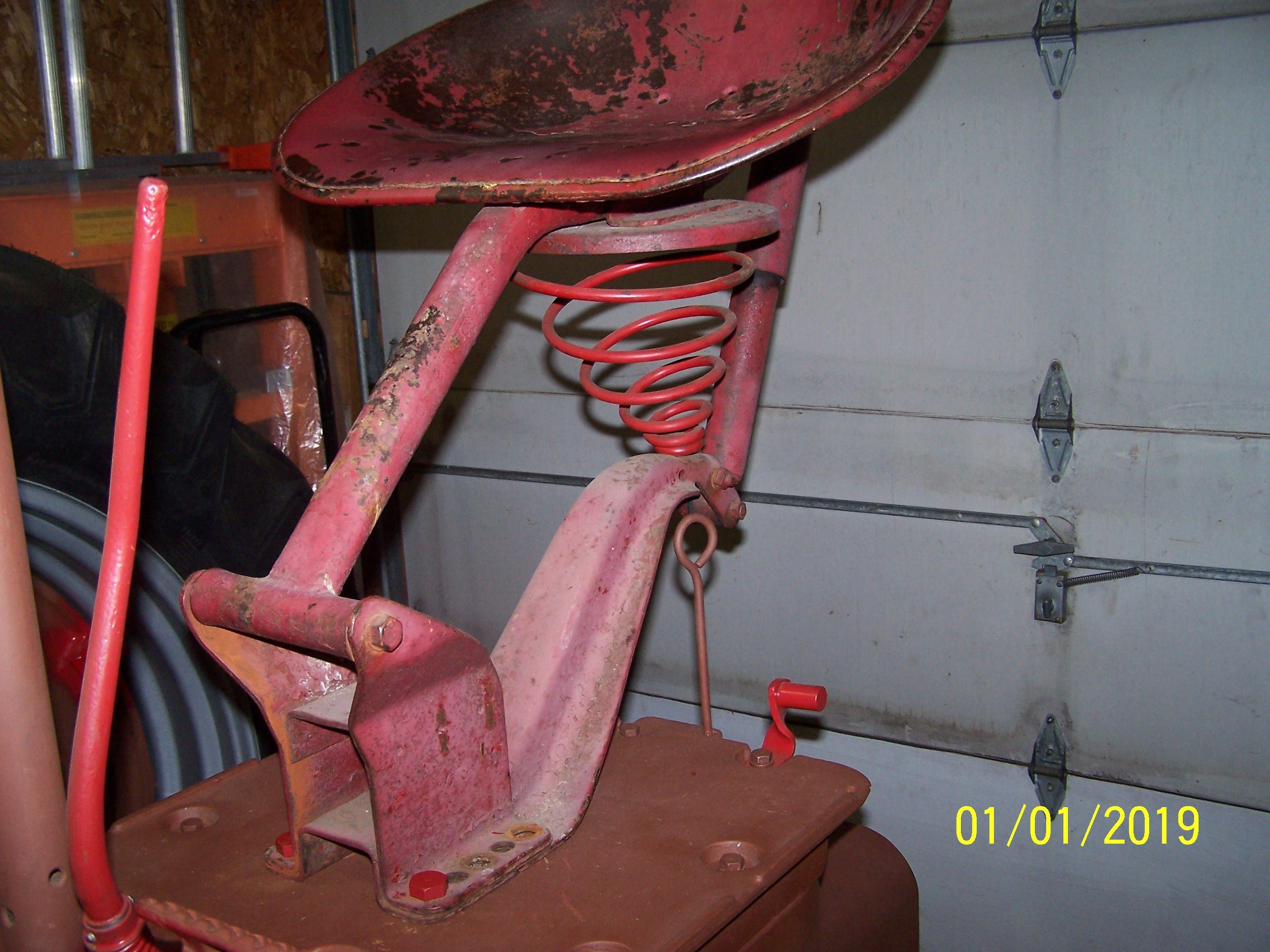 Hydraulic seat question. Technical IH Talk Red Power Magazine Community