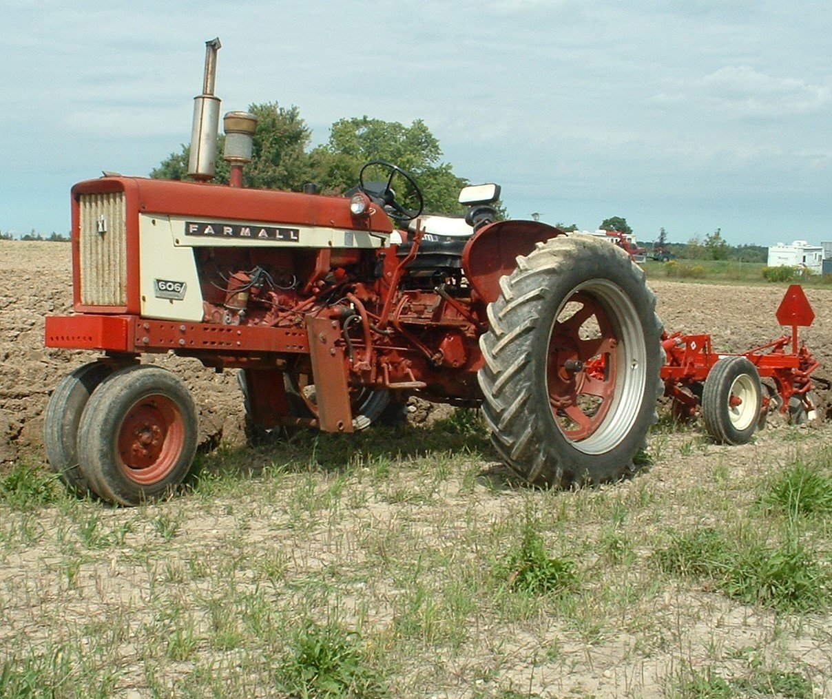 6 Cylinder M. How's It Done? - Page 3 - Technical IH Talk - Red Power ...