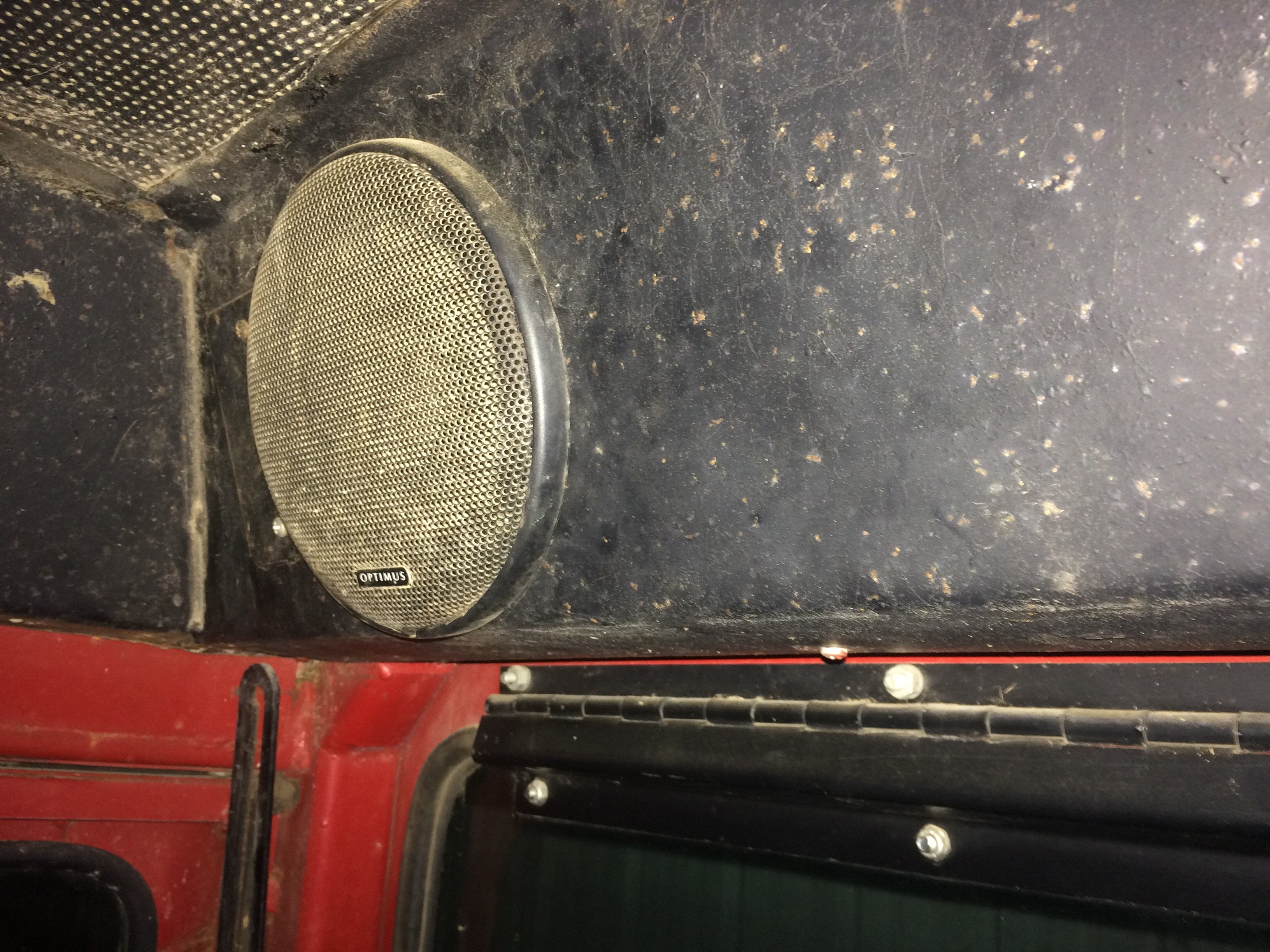 Any Sources for Shaft Mount Radio for Deluxe Cab Technical IH Talk