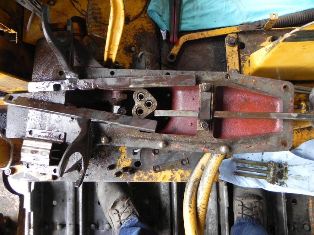 TD9 Transmission slipping out of gear IH Construction Equipment Red Power Magazine Community