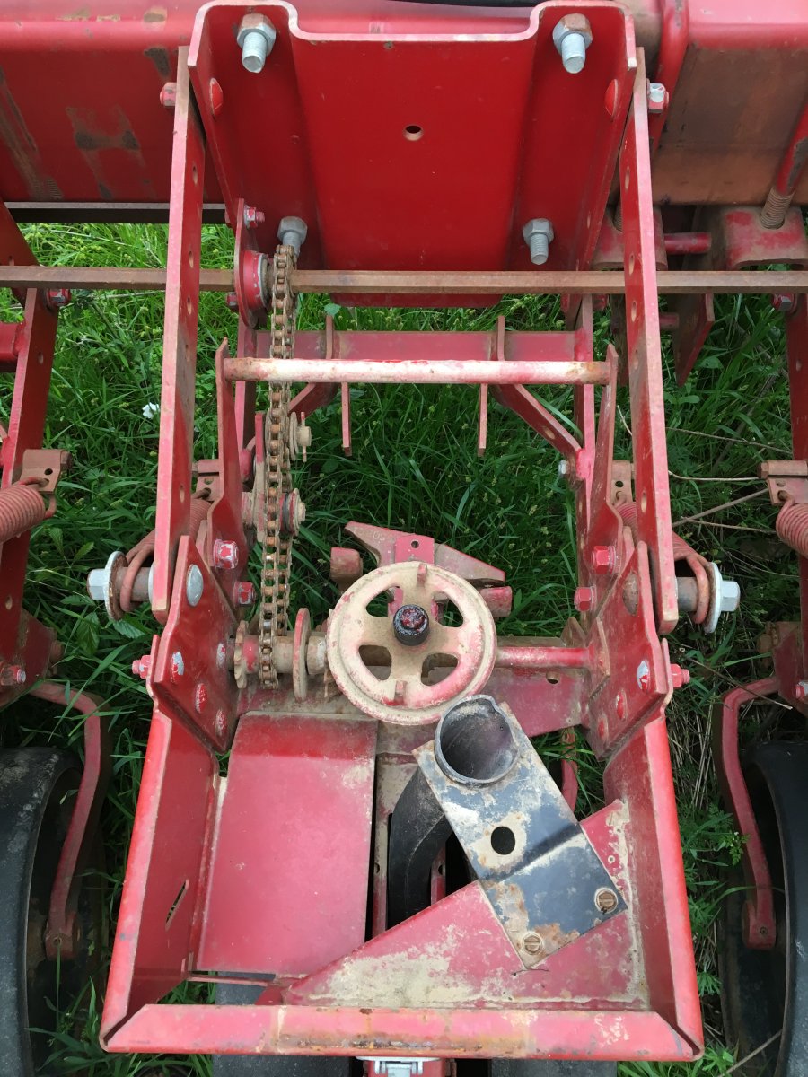 Case IH 800 900 Planter IH Trucks Red Power Magazine Community case-ih-800-900-planter-ih-trucks-red-power-magazine-community