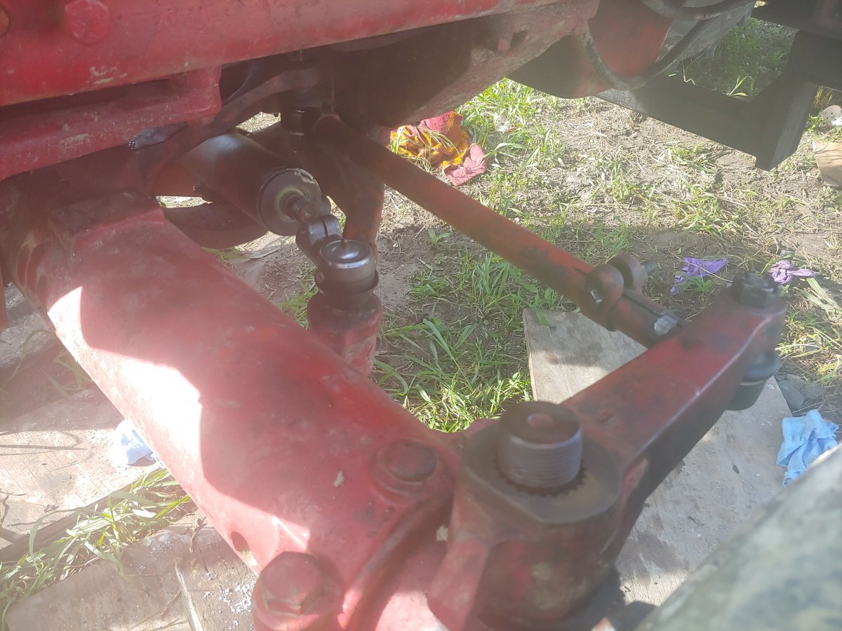Trouble with installing steering cylinder ih1486 Technical IH Talk