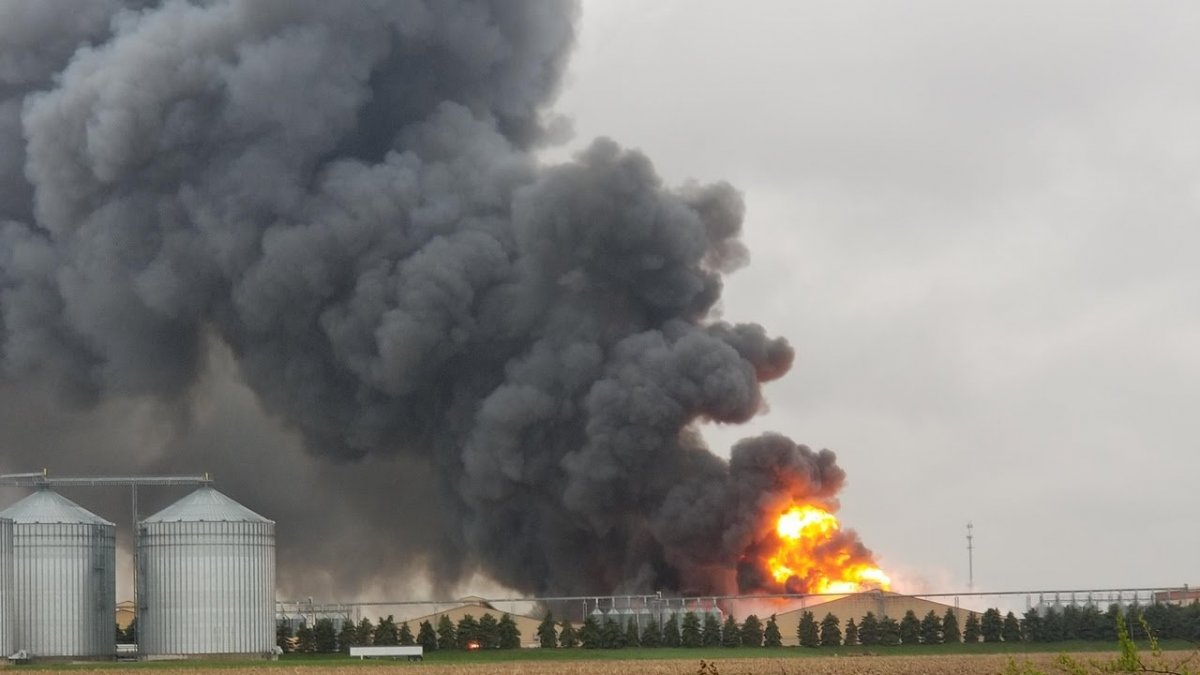 Large Chicken Farm Fire. - General Chat - Red Power Magazine Community