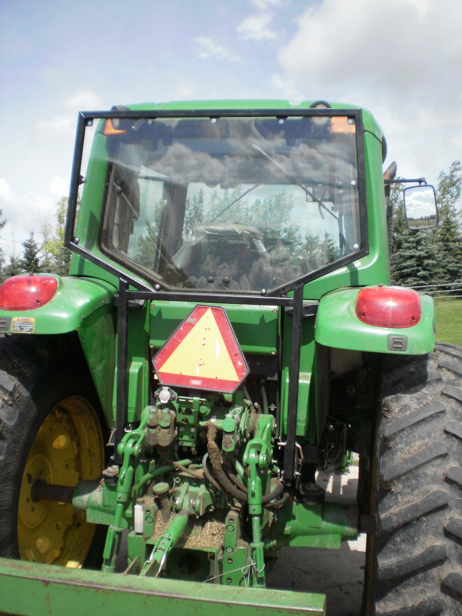 1086 Rear window rock guard Technical IH Talk Red Power Magazine