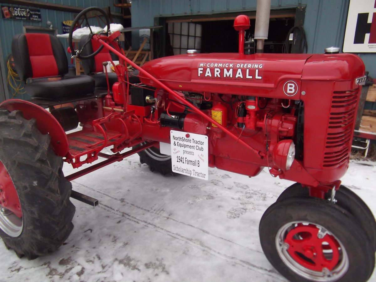 Raffle tractor questions - General Chat - Red Power Magazine Community