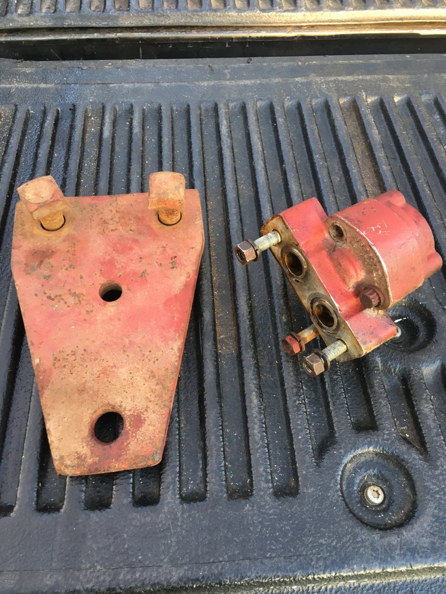 Fast hitch drawbar extension Technical IH Talk Red Power Magazine