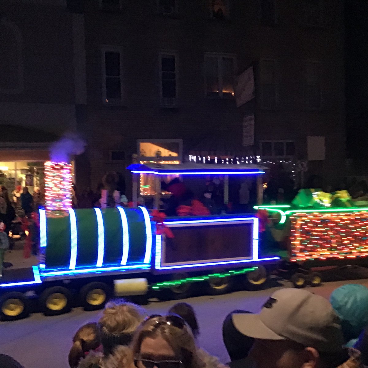 Linesville ,Pa lighted tractor ? parade General Chat Red Power