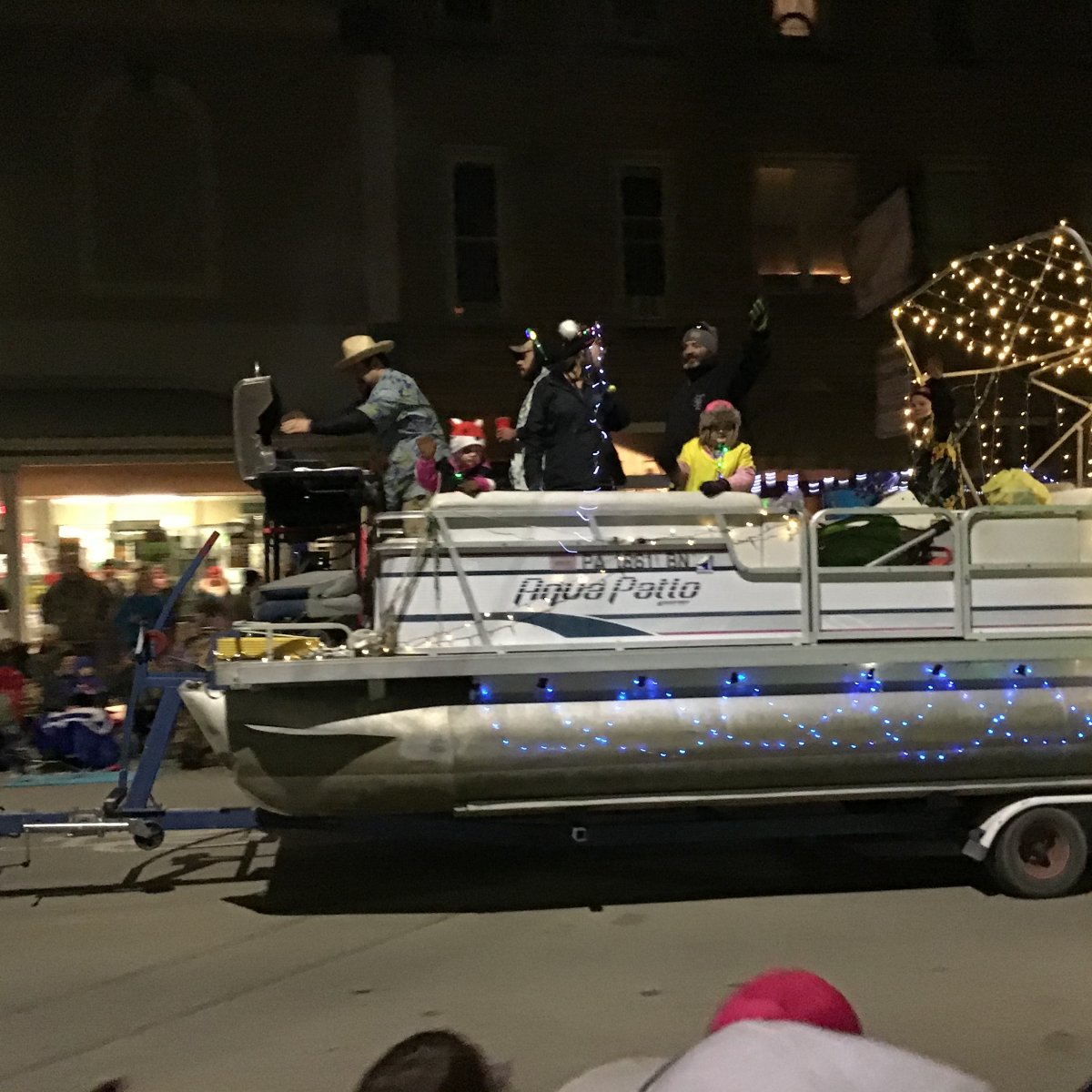 Linesville ,Pa lighted tractor ? parade General Chat Red Power