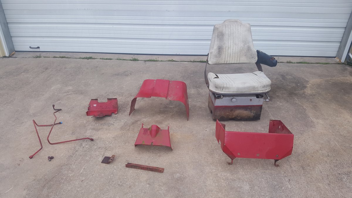 St. Louis Toy Show IH Toys, Memorabilia & Collectibles Red Power