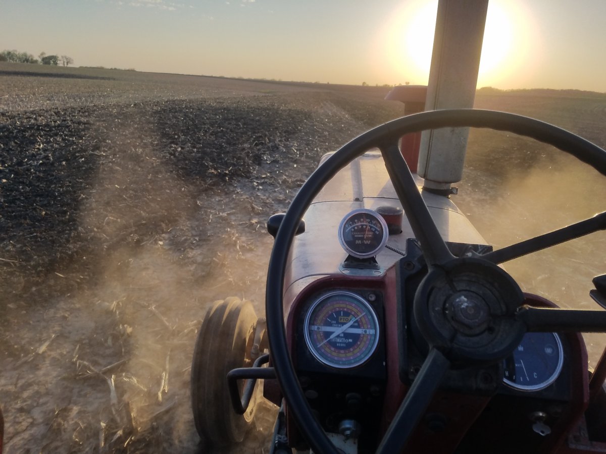 Spring Fieldwork Pics - General Chat - Red Power Magazine Community