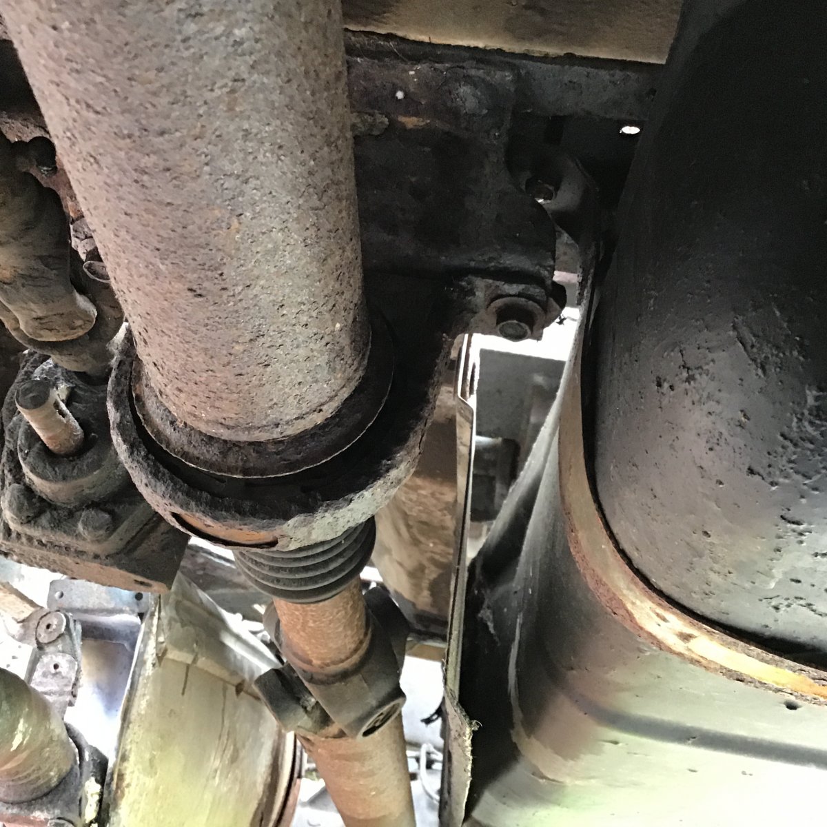 How Do ya tell a Carrier Bearing is going Bad General Chat Red