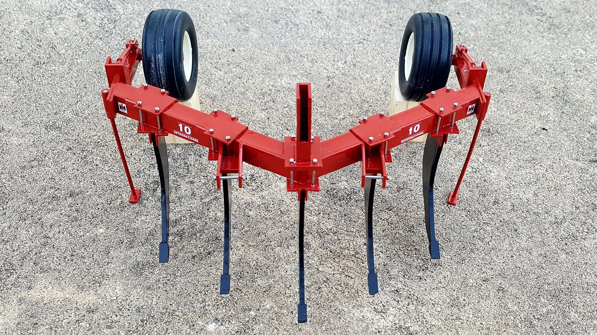 V Ripper Toy 1/16 Scratch built IH 10 V-Rippers - General Chat - Red Power Magazine ...