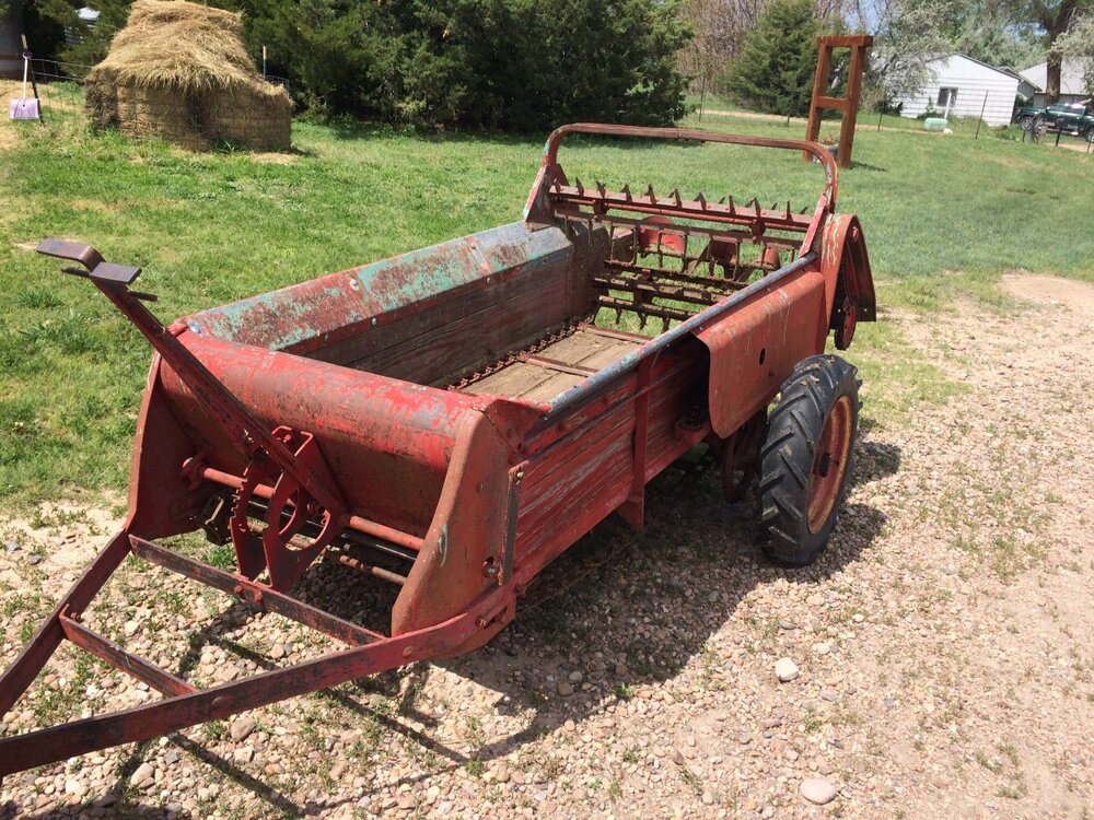 IH 130 manure spreader Projects, Builds, & Restorations Red Power