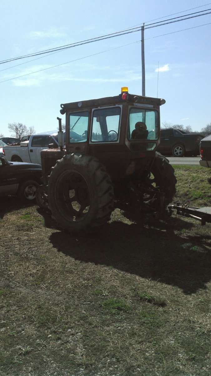 66 series Ice cream box and fenders Technical IH Talk Red Power