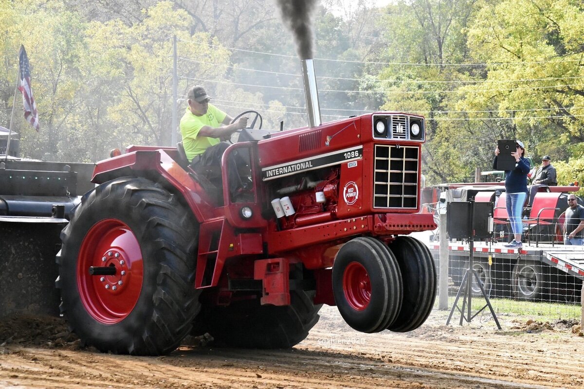 1066 Turbo puller Technical IH Talk Red Power Magazine Community