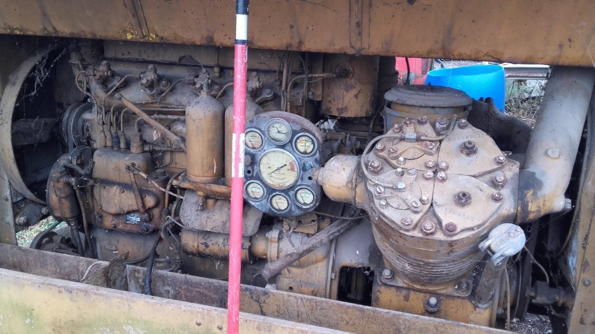 Leroi Compressor IH engine - IH Construction Equipment - Red Power ...