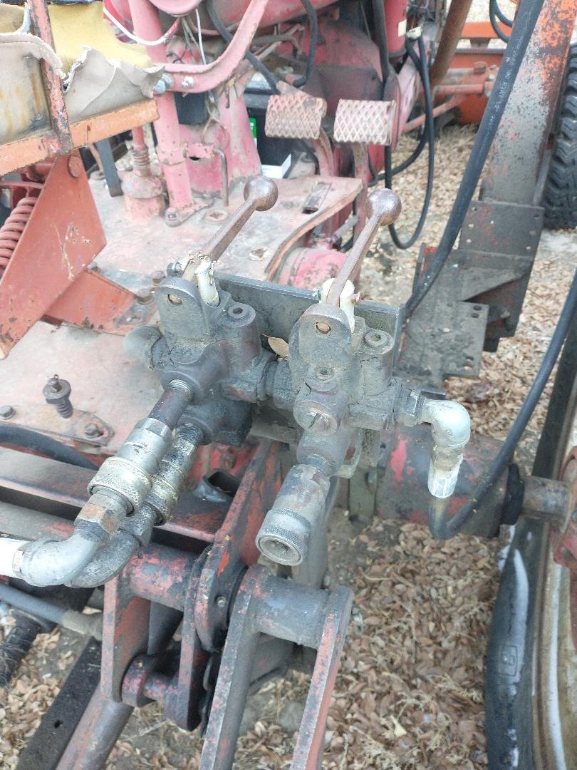 Farmall M pushing hydraulic fluid out breather Technical IH Talk