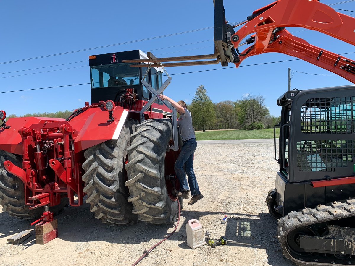 4386 Refresh - Projects, Builds, & Restorations - Red Power Magazine ...