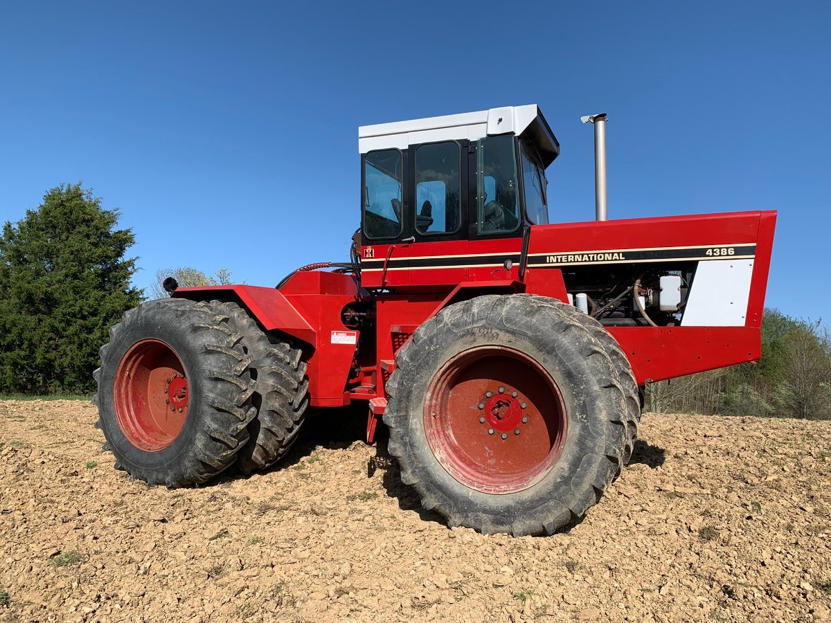 4386 Refresh - Projects, Builds, & Restorations - Red Power Magazine ...