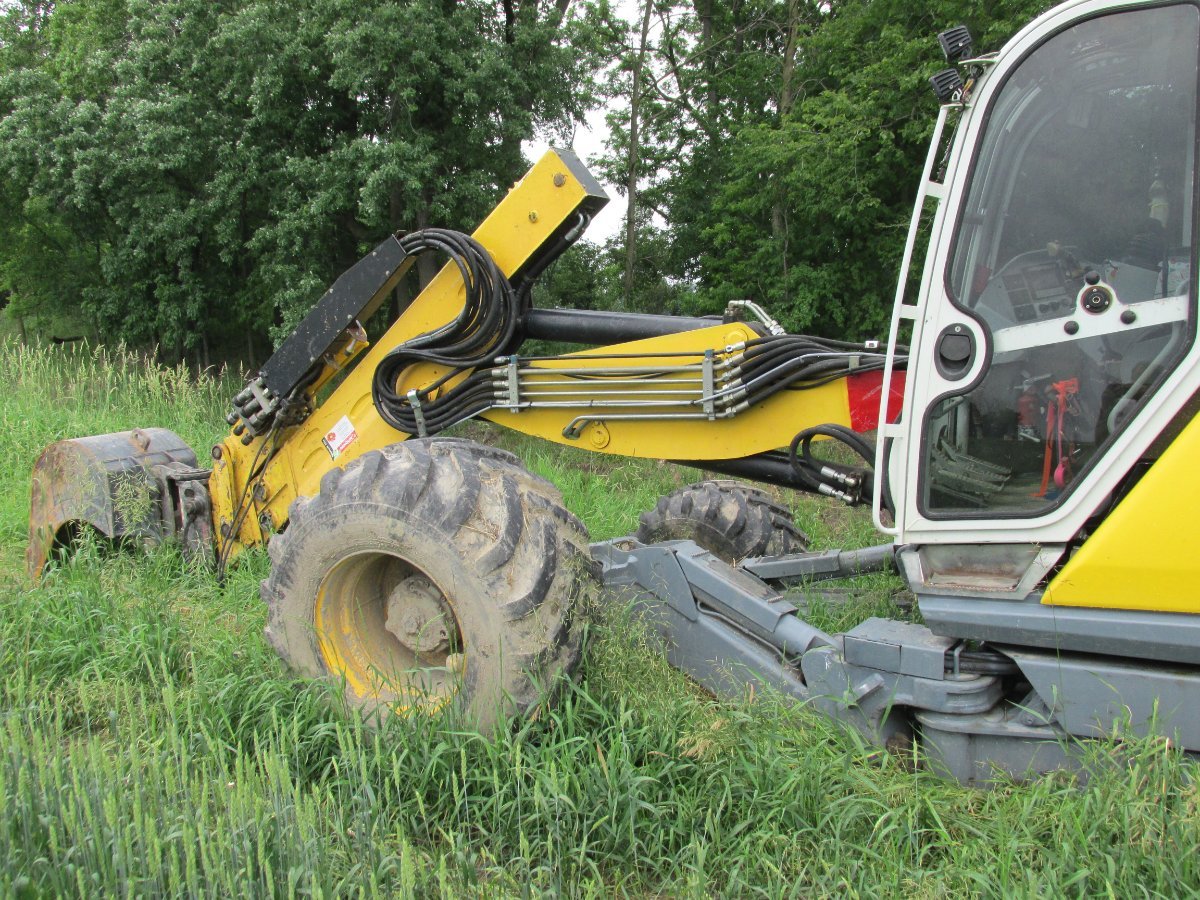 Awesome logging road building - IH Construction Equipment - Red Power ...