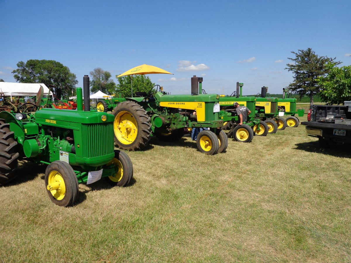 Mid Iowa Antique Power Show Page 2 General Chat Red Power