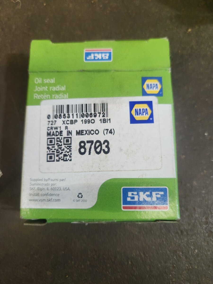 SKF - 8703 - Radial shaft seal - Radial