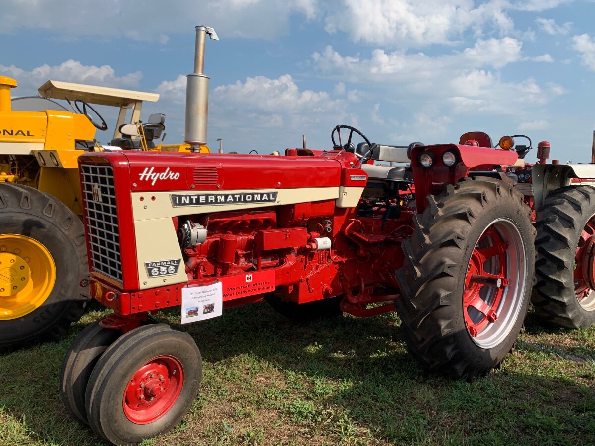 Tractor of the week. Week 31: 656 - General Chat - Red Power