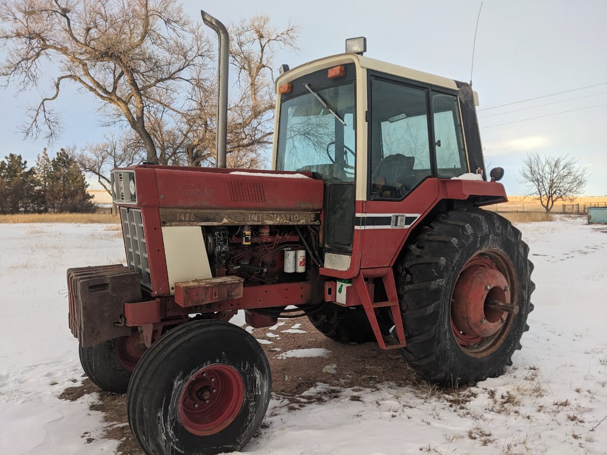 Rear half of a 3588 mated to the front half of a 1486Maybe