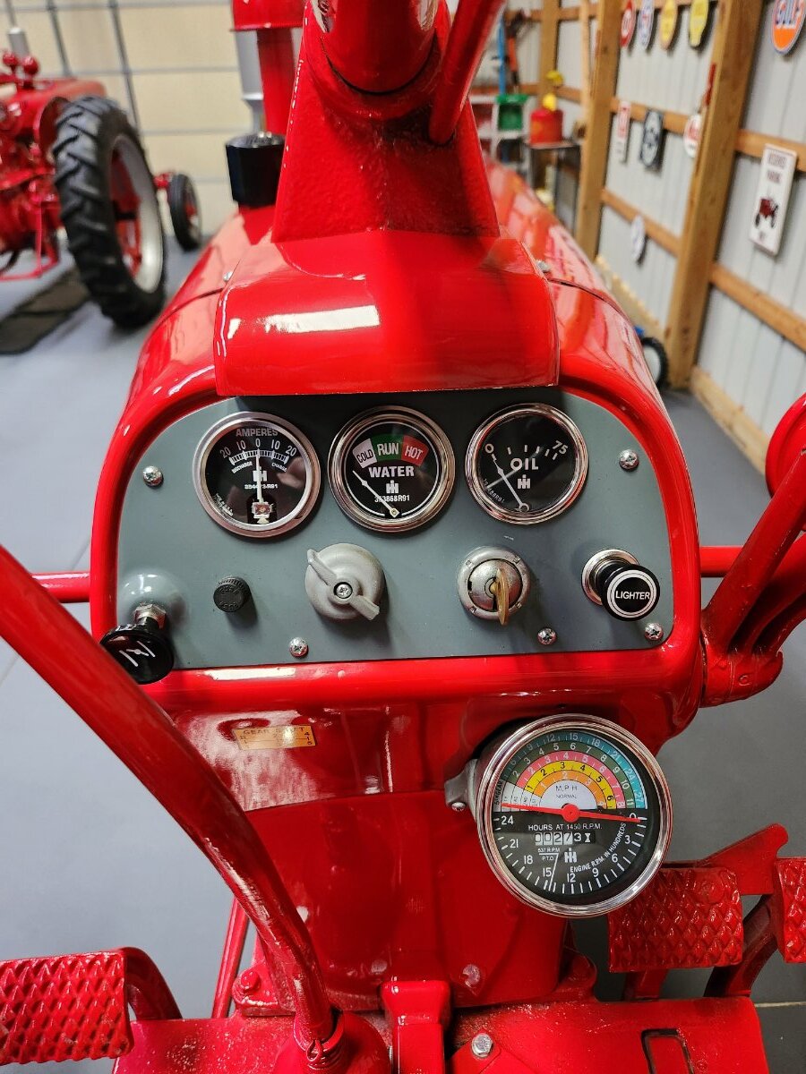 300 Instrument panel color? - Technical IH Talk - Red Power Magazine ...