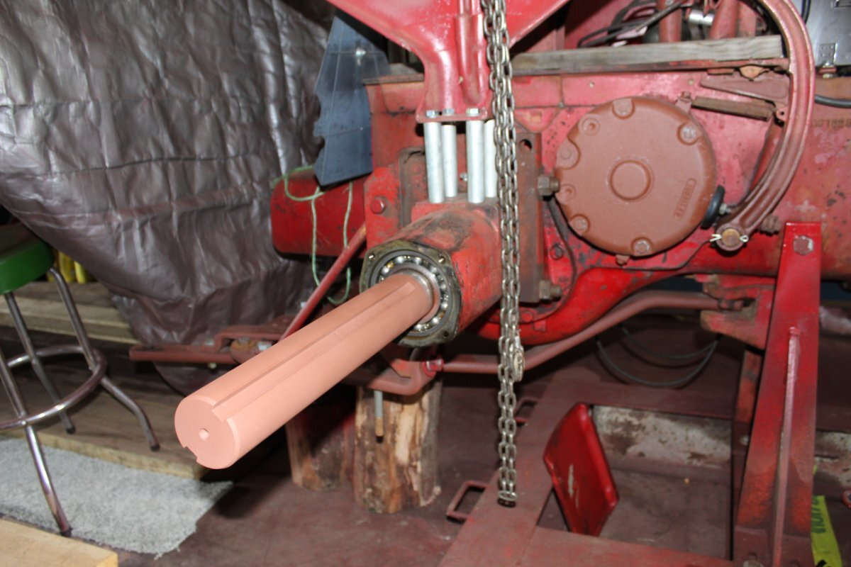Farmall super M rear axle bearings - Technical IH Talk - Red Power ...