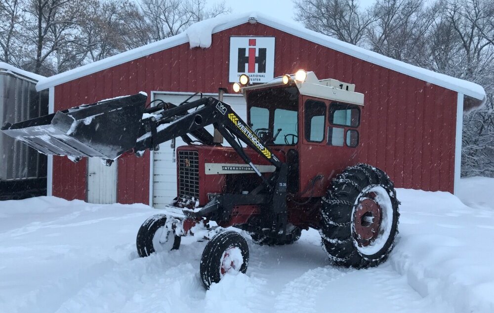 656 Hydro with cab, can you fit a loader? - Technical IH Talk - Red ...