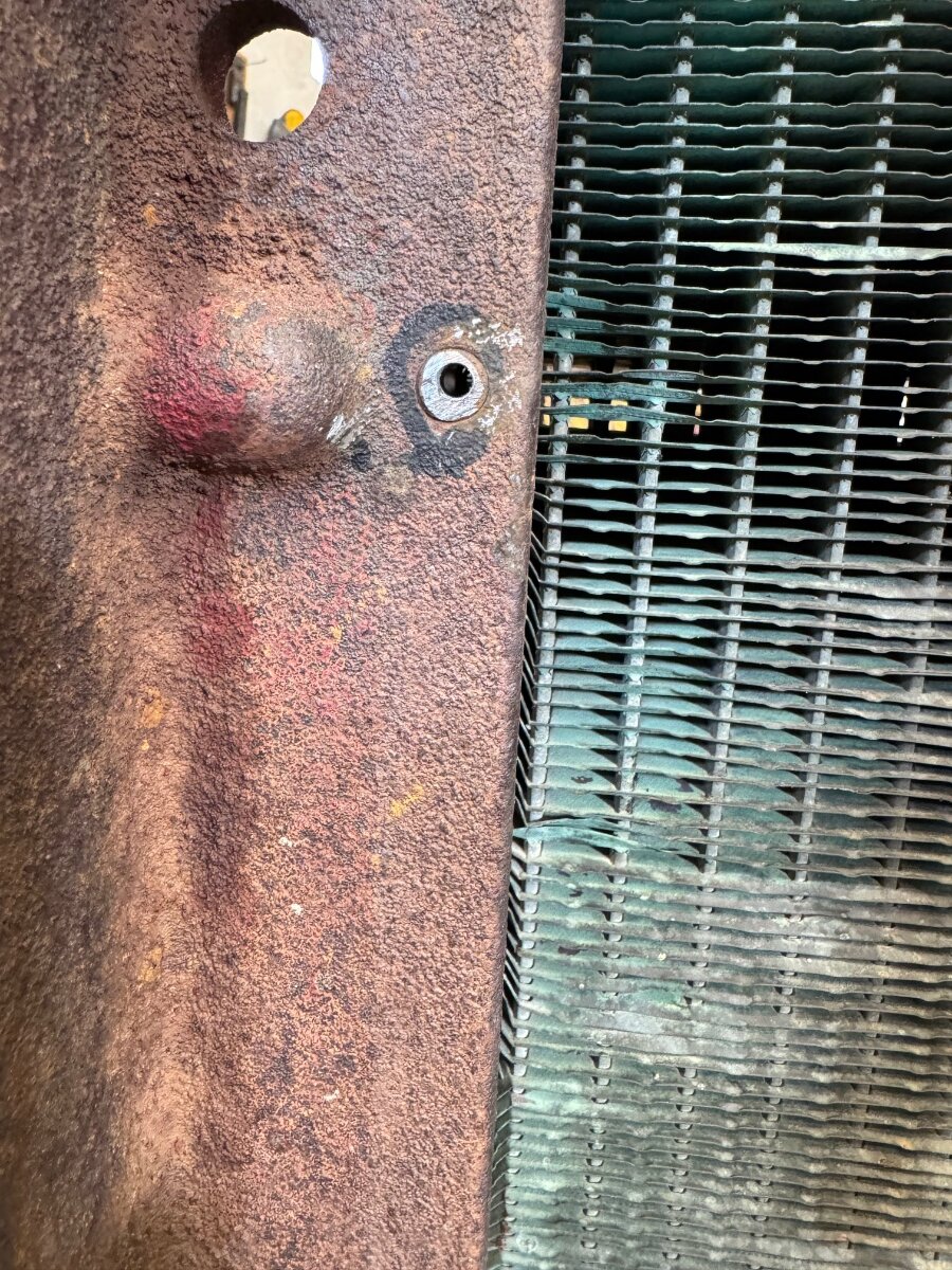 Removing rust from cast iron radiator tanks - Page 2 - Technical IH ...