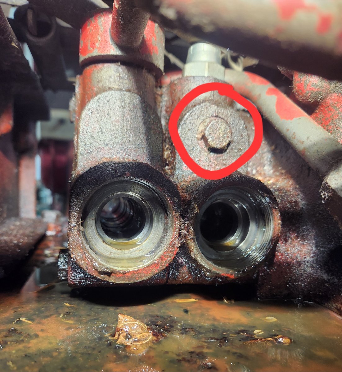 Is this a 1456 hydraulic valve? - Technical IH Talk - Red Power ...