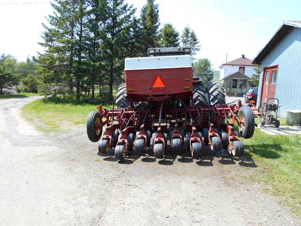 800/900 narrow row planters - General Chat - Red Power Magazine Community