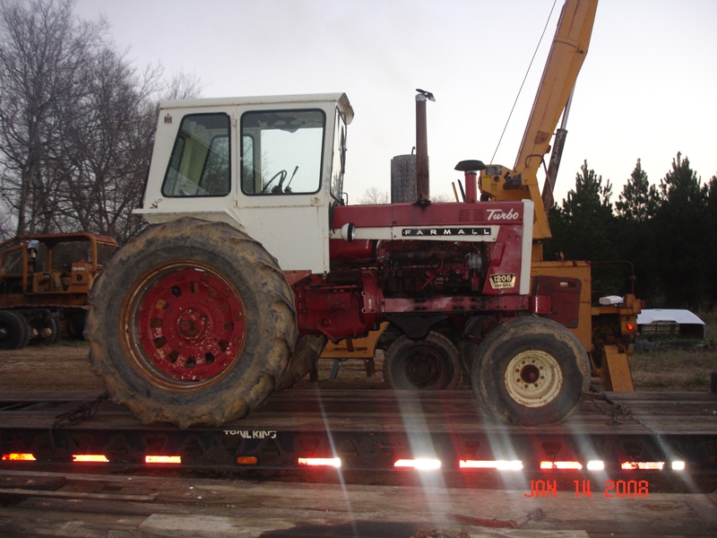 Here it is 1206 pics and SN - Technical IH Talk - Red Power Magazine ...
